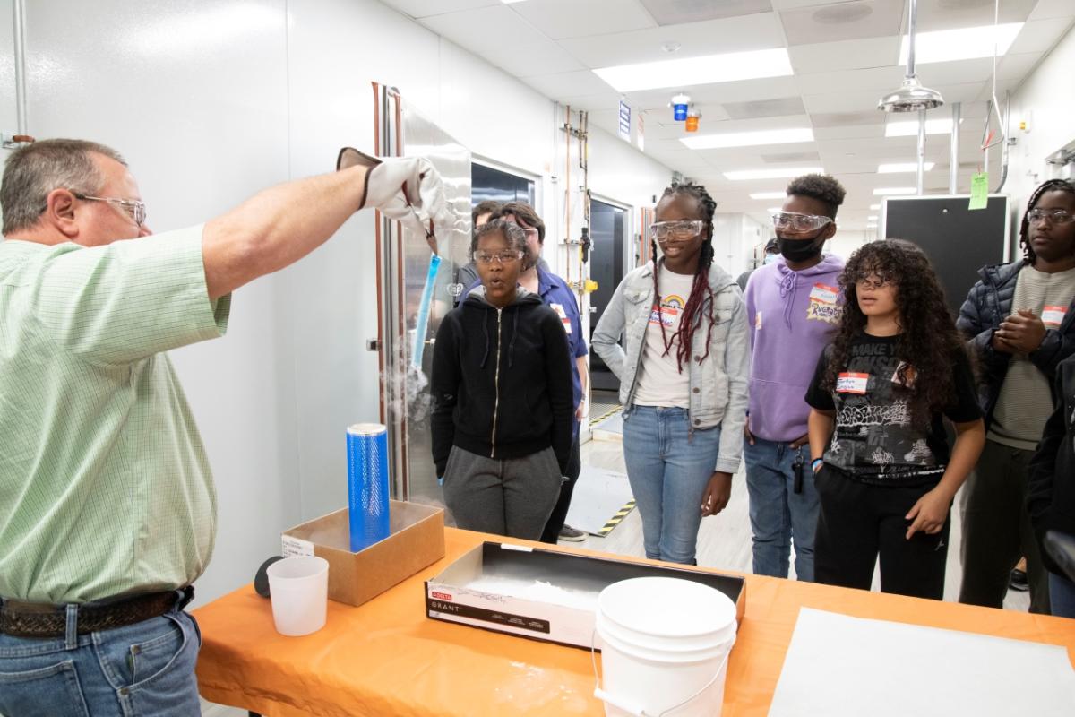 Students watching a demo at the Chemours Discovery Hub