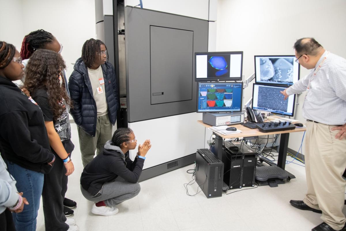 Students watching a presentation at the Chemours Discovery Hub