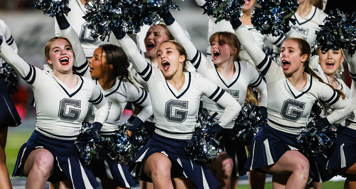 Cheerleaders in formation