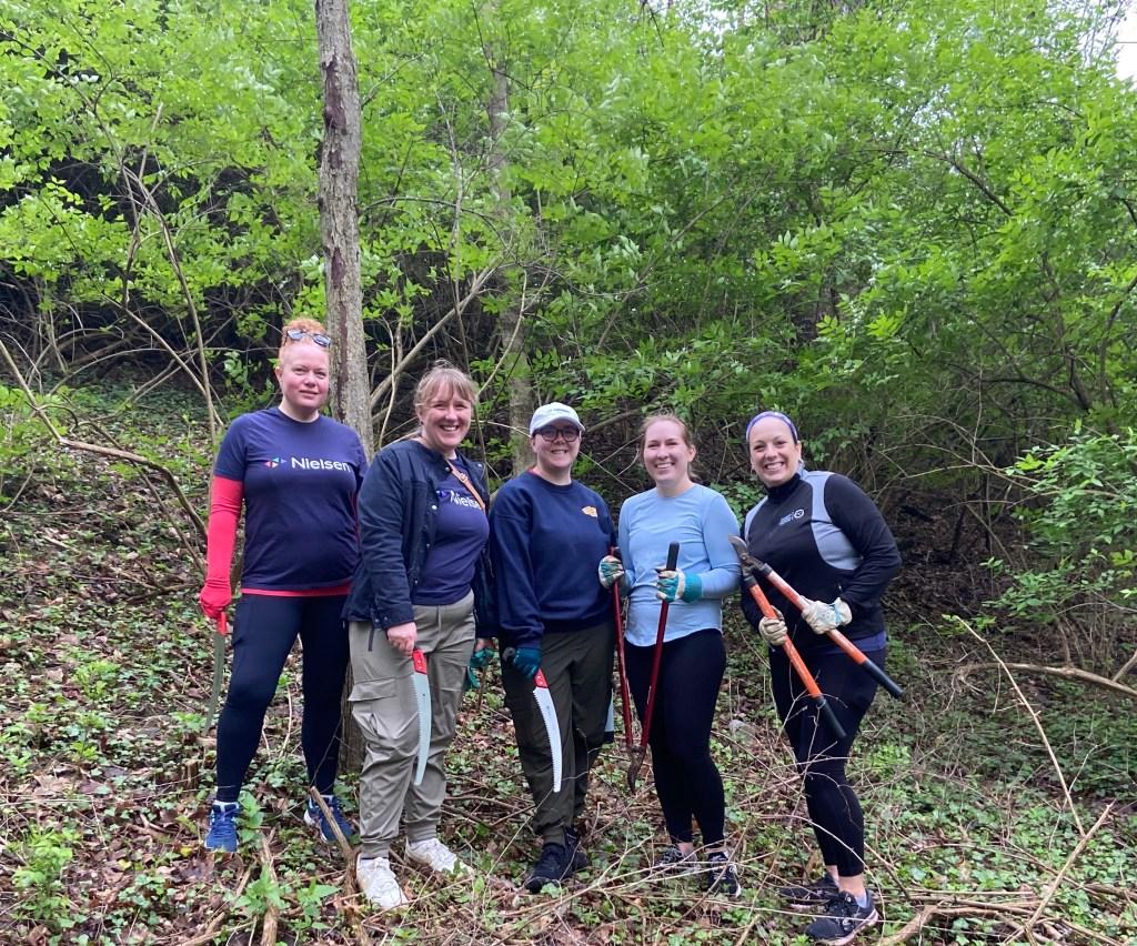 Nielsen Earth Day Volunteers from Cincinnati. 